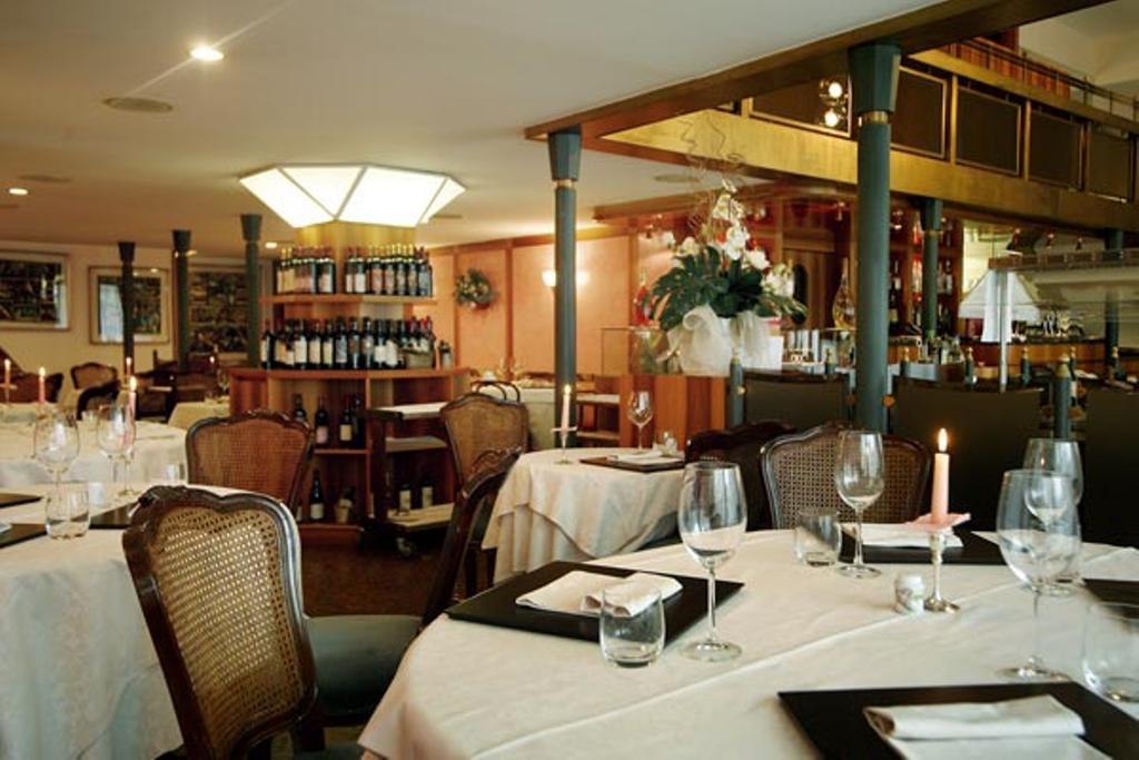 Duca D'Aosta Hotel Restaurant photo